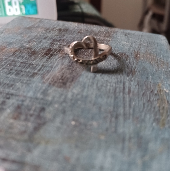Cute Ring - Picture 1 of 1
